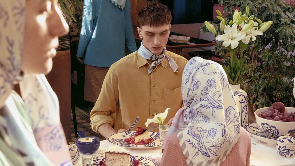 Найкращі хустки від українських брендів Найкращі хустки від українських брендів