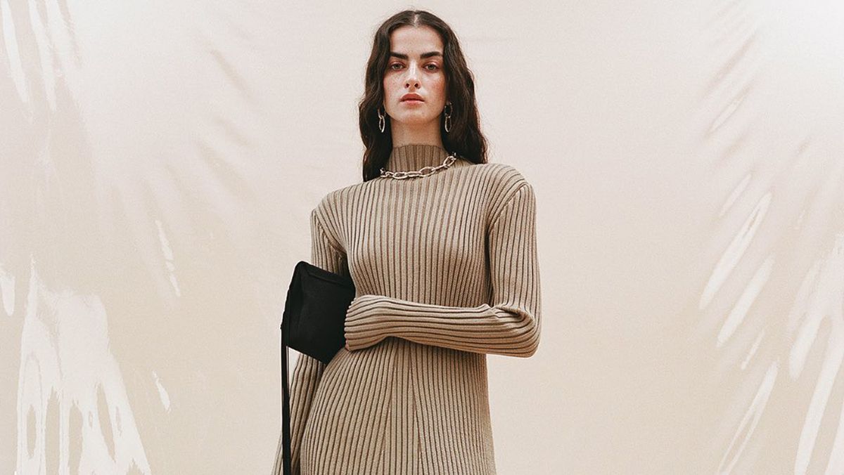 Стильные платья на длинный рукав от украинских брендов Стильные платья на длинный рукав от украинских брендов