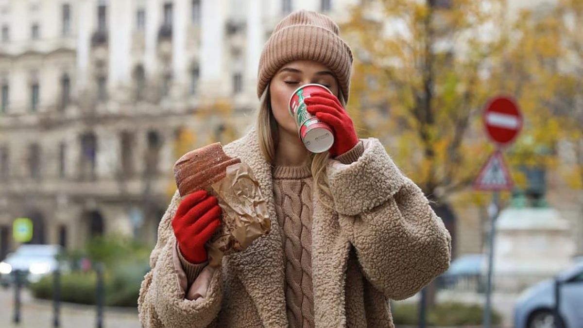 Стильні светри на зиму з трикотажу Стильні светри на зиму з трикотажу