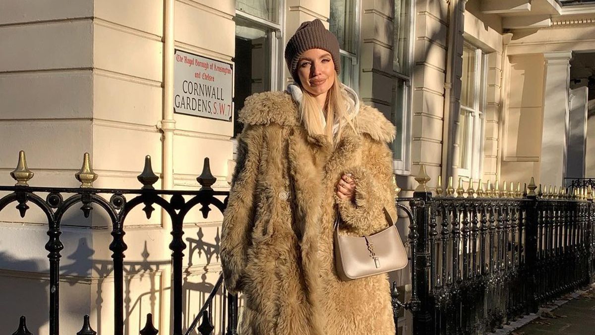 Стильная верхняя одежда на зиму 2022 Стильная верхняя одежда на зиму 2022