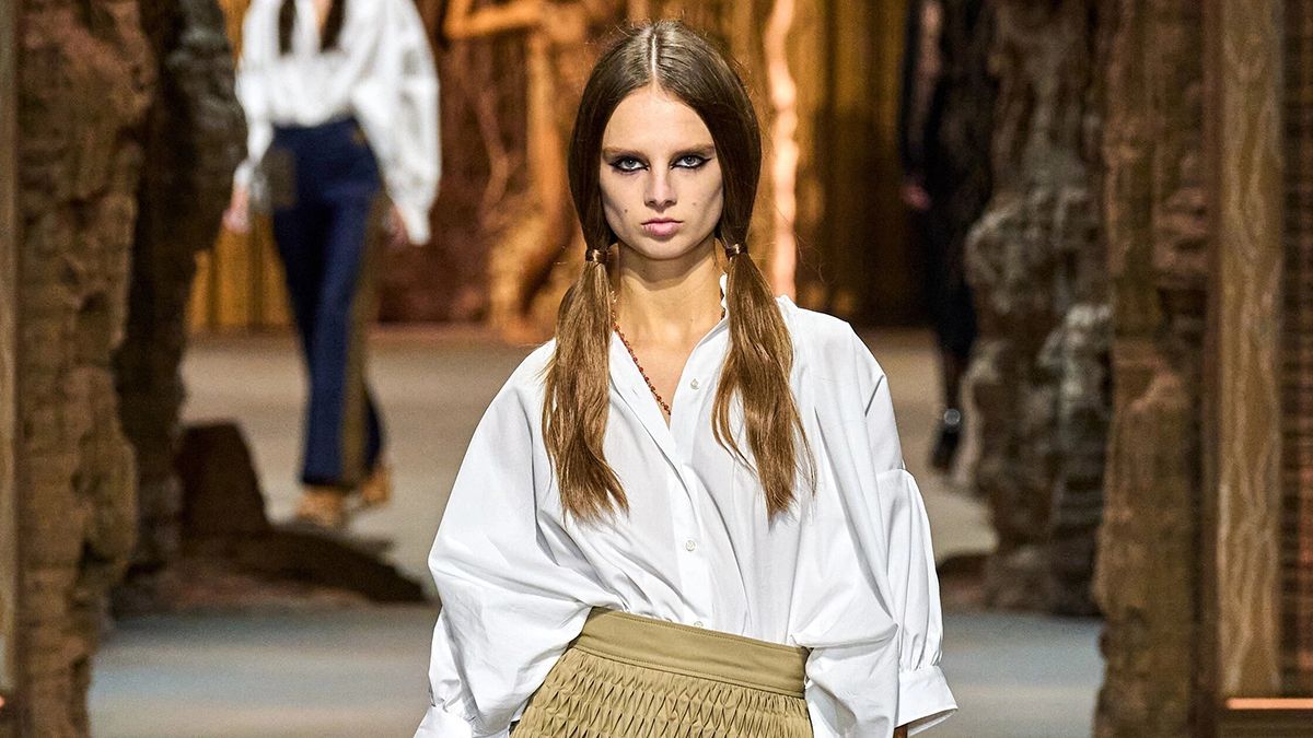 Плісирування - тренд весни 2023 Плісирування - тренд весни 2023