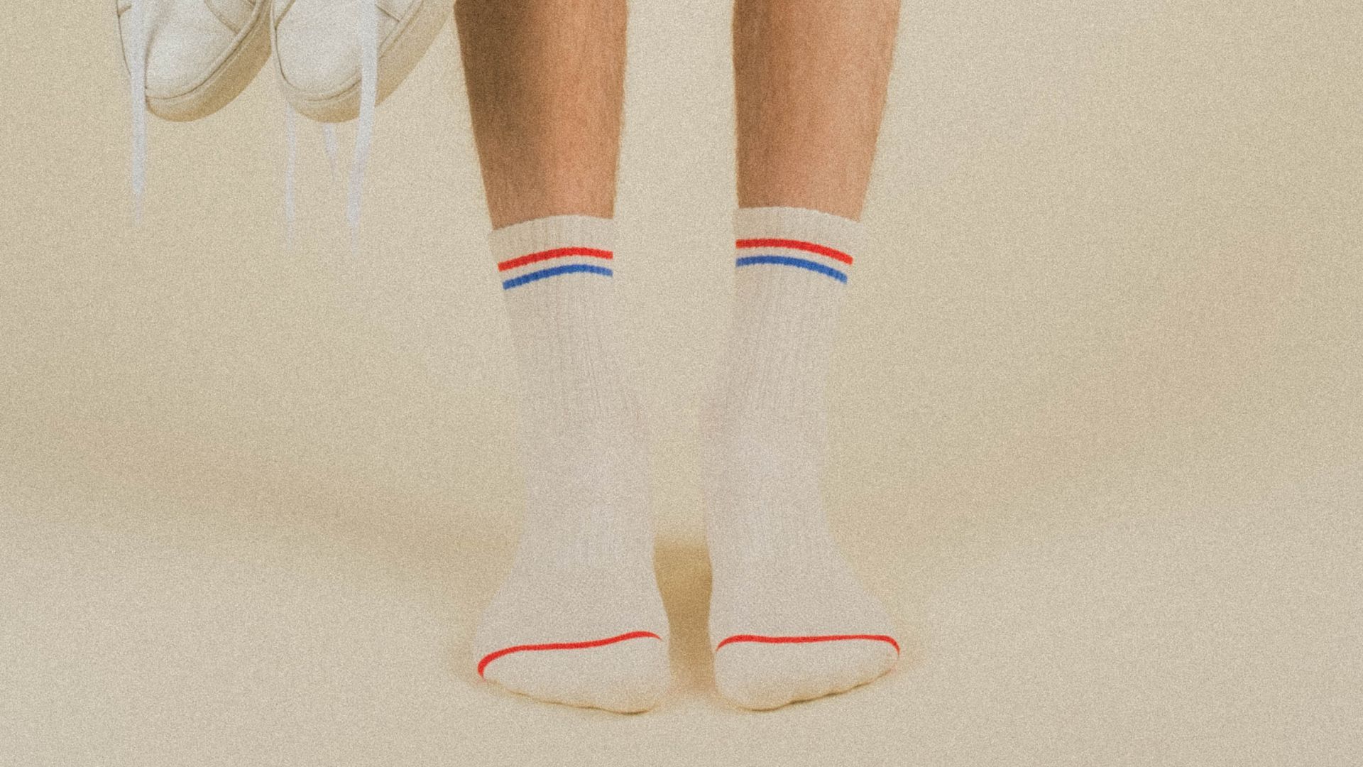 Як відіпрати білі шкарпетки від темних слідів - домашні поради