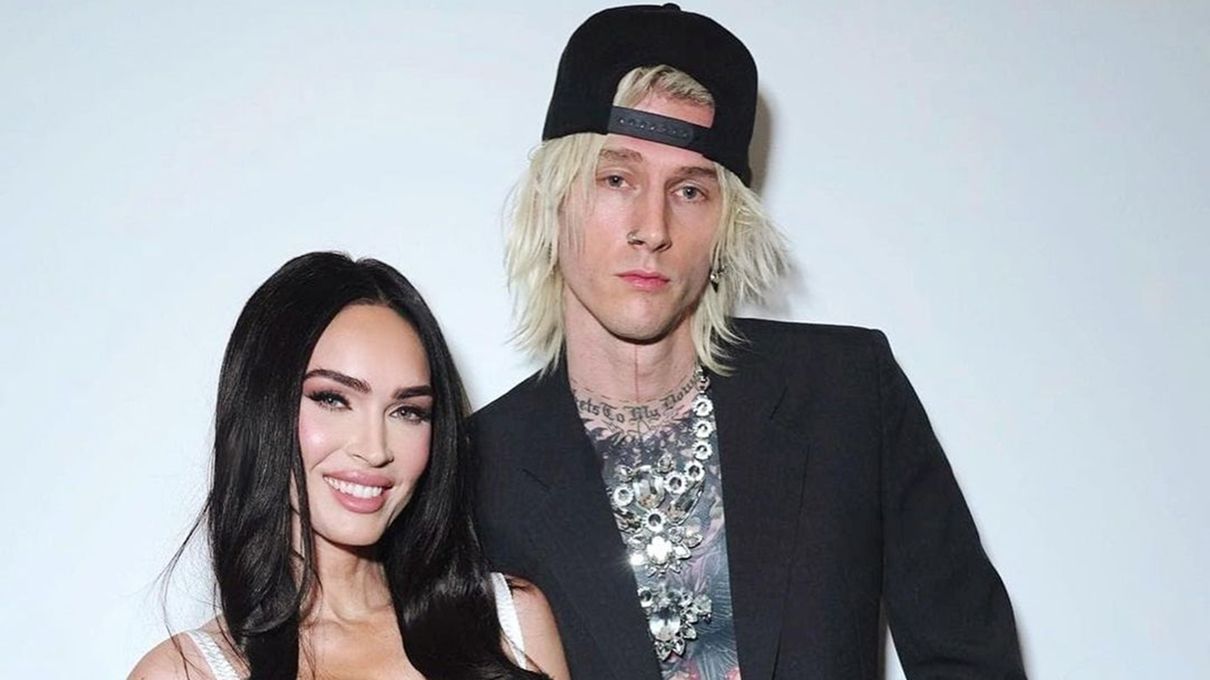 Меган Фокс показала стильные образы на вечеринке Грэмми Меган Фокс показала стильные образы на вечеринке Грэмми