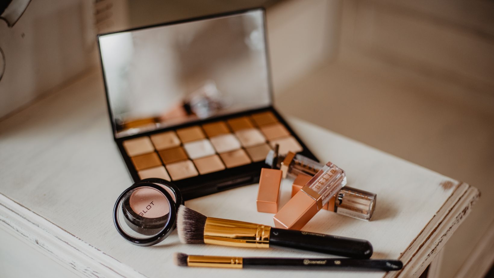 День Валентина 2023 – ідеї макіяжу для побачення – фото День Валентина 2023 – ідеї макіяжу для побачення – фото