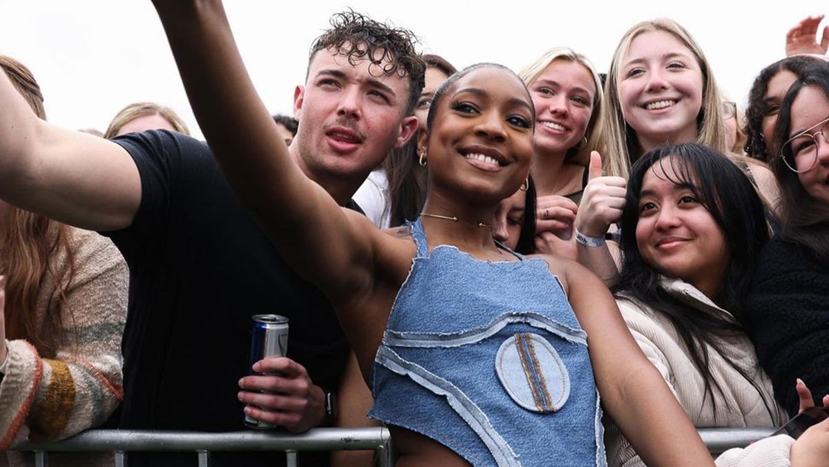 Карласия Грант одела украшения от украинского бренда Карласия Грант одела украшения от украинского бренда