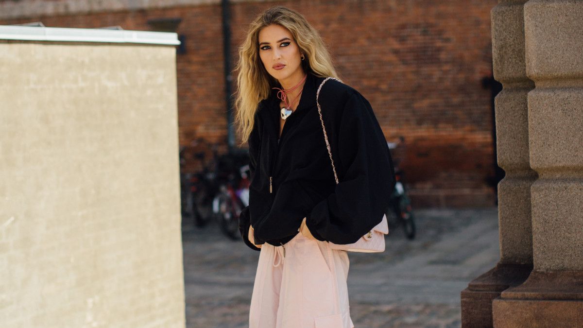 Карго – самые трендовые штаны весны 2023 Карго – самые трендовые штаны весны 2023