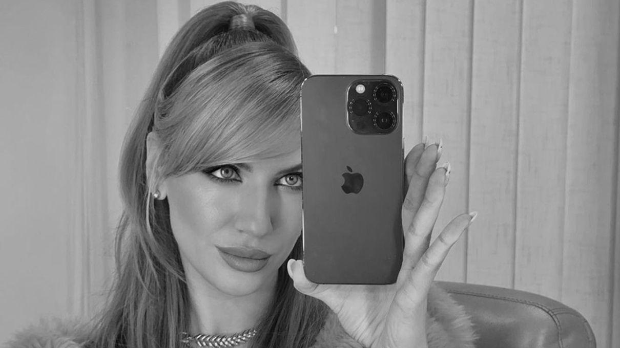 Стильні образи Лесі Нікітюк в новому проєкті Стильні образи Лесі Нікітюк в новому проєкті