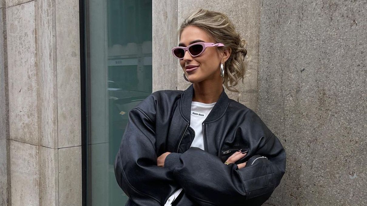 Актуальні образи з бомбером на весну 2023 Актуальні образи з бомбером на весну 2023