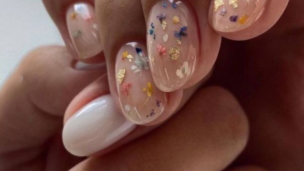 Тренды в маникюре 2023 – фото, идеи дизайна Тренды в маникюре 2023 – фото, идеи дизайна