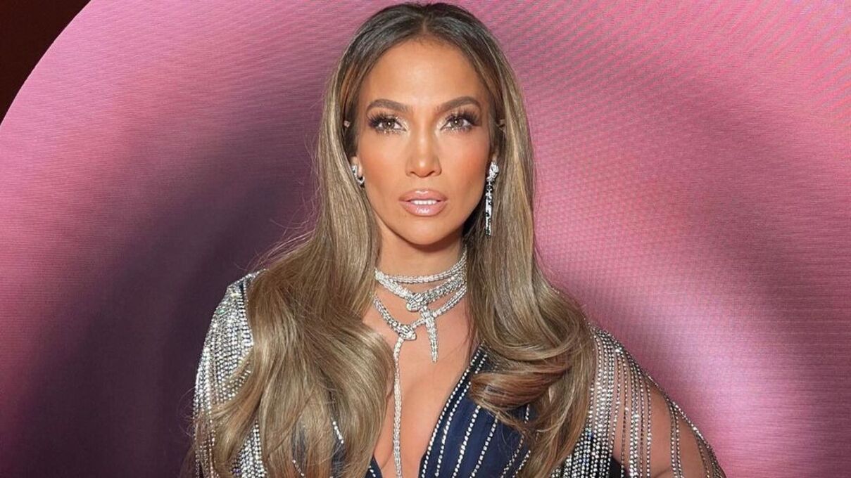 Трендовий макіяж на весну 2023 - як повторити, Джей Ло дала секрети Трендовий макіяж на весну 2023 - як повторити, Джей Ло дала секрети