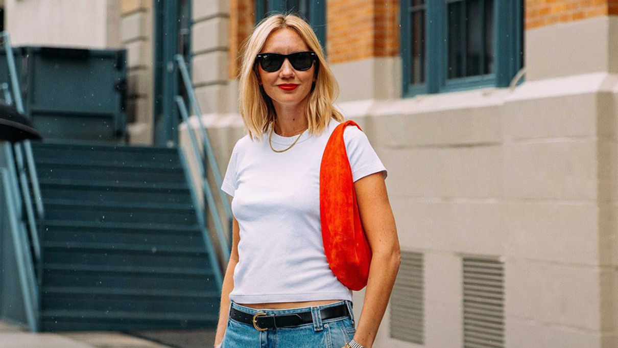 Стильные образы с белой футболкой Стильные образы с белой футболкой