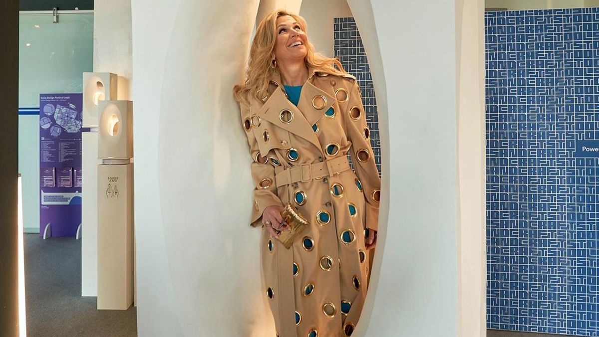 Необычный образ королевы Максимум Необычный образ королевы Максимум