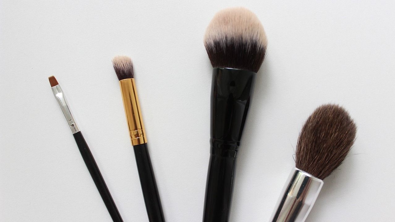 Как правильно и часто мыть кисти для макияжа – инструкция пошагово
