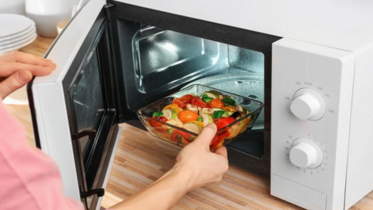 Що заборонено гріти у мікрохвильовій печі Що заборонено гріти у мікрохвильовій печі