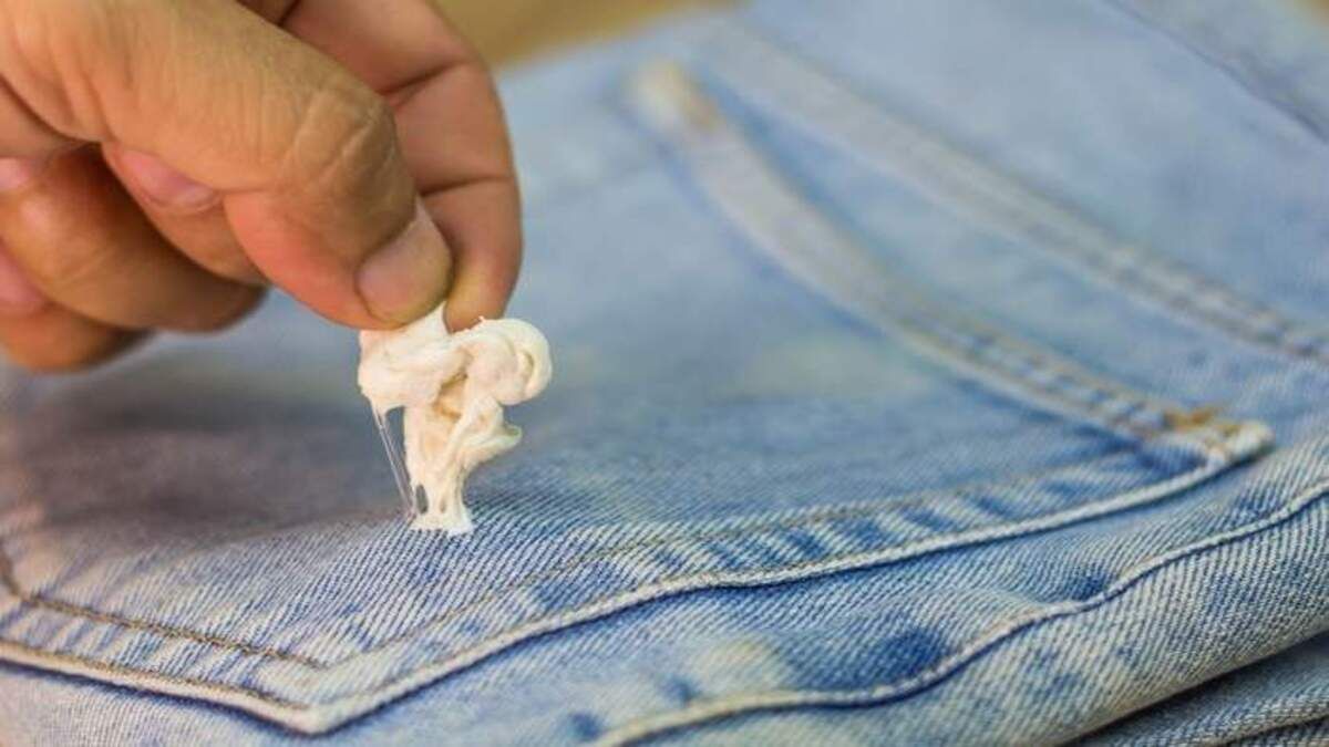 Как избавиться от жвачки из одежды