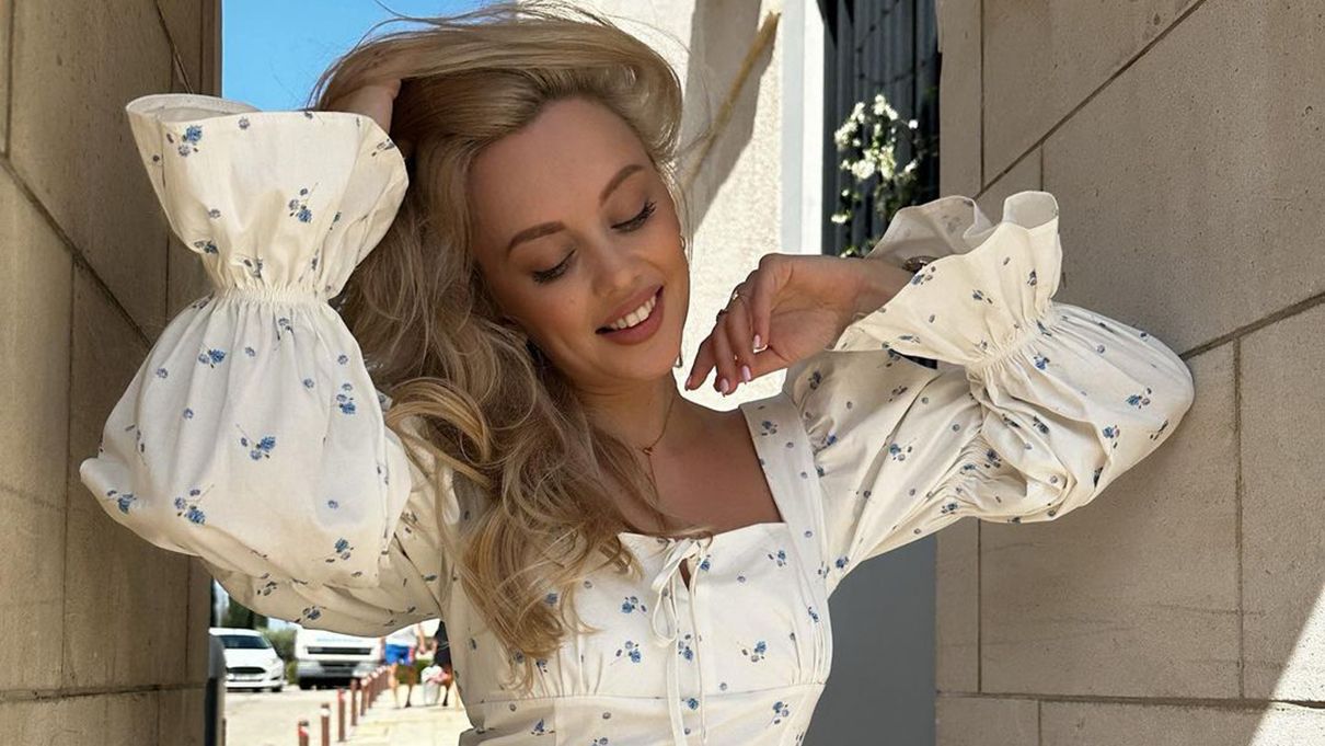 Стильное платье и блуза на выпускной Стильное платье и блуза на выпускной