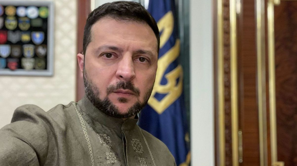 Вышиванка Владимира Зеленского – что означают орнаменты, фото Вышиванка Владимира Зеленского – что означают орнаменты, фото