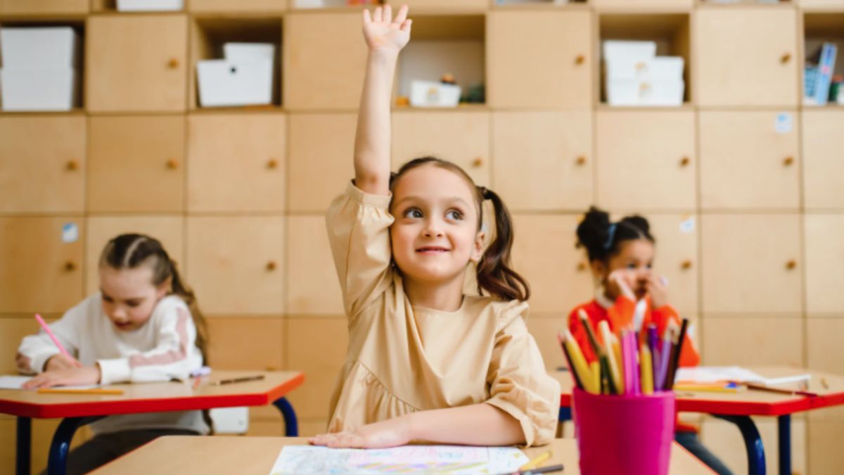 Последний звонок в Украине 2023 – поздравления в картинках для учителей, одноклассников Последний звонок в Украине 2023 – поздравления в картинках для учителей, одноклассников