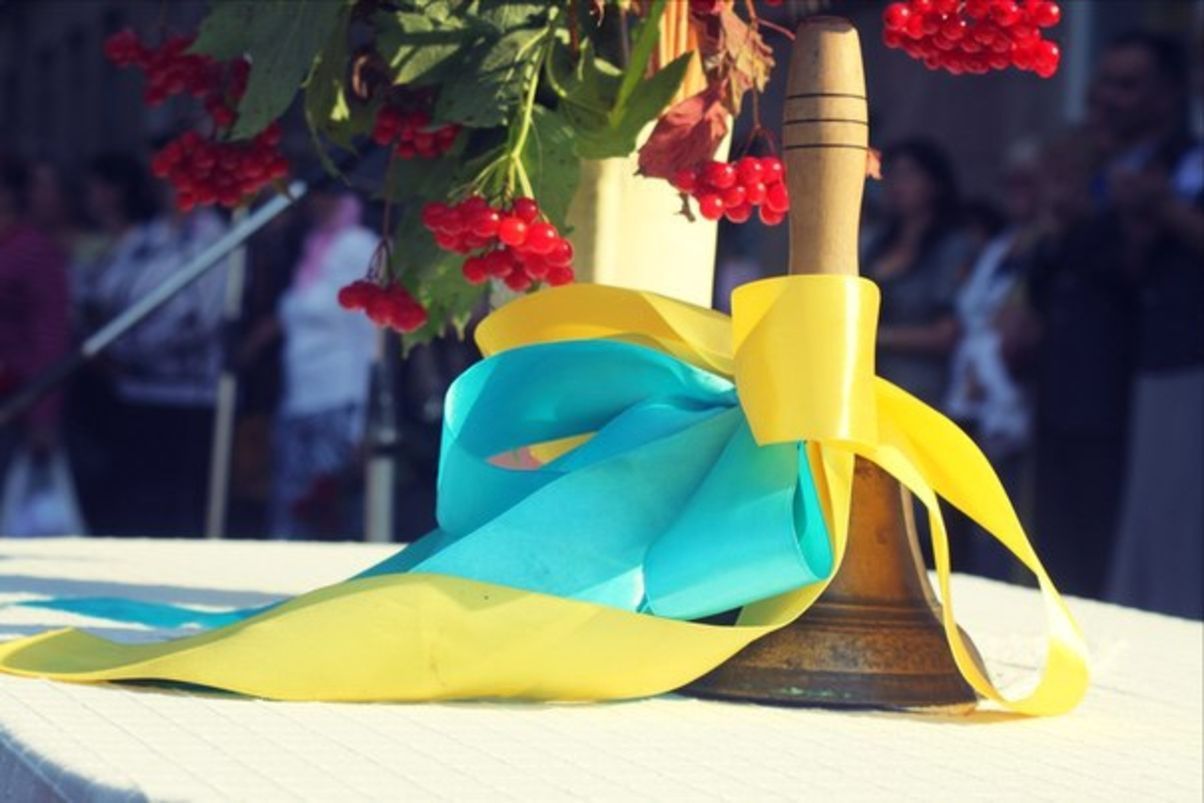 Последний звонок 2023 – поздравление в стихах и прозе для учителей, учащихся, выпускников Последний звонок 2023 – поздравление в стихах и прозе для учителей, учащихся, выпускников