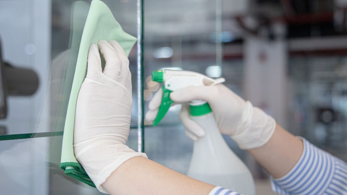 Народні засоби, від яких вікна блищатимуть чистотою Народні засоби, від яких вікна блищатимуть чистотою