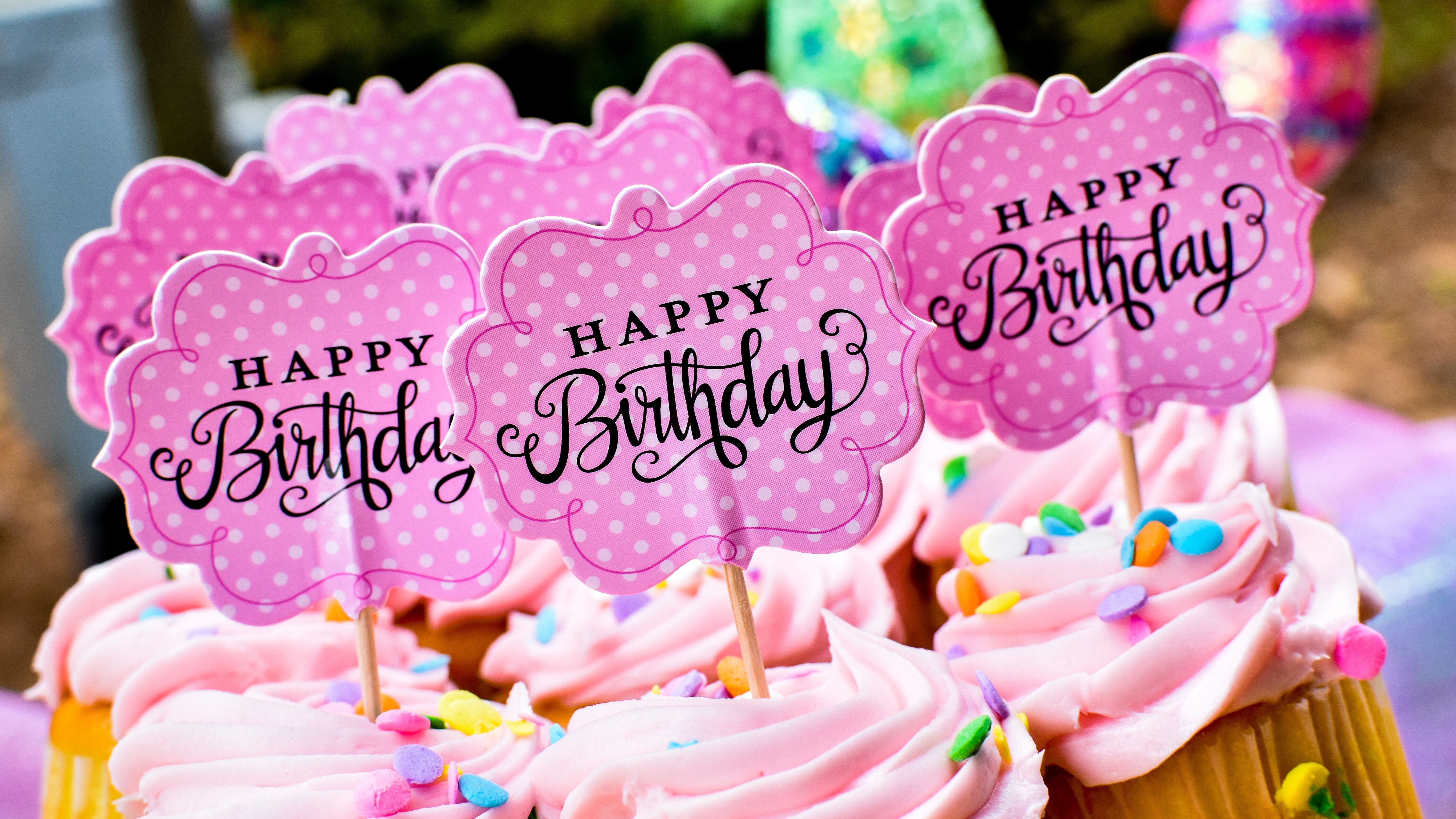 Привітання з днем народження Привітання з днем народження