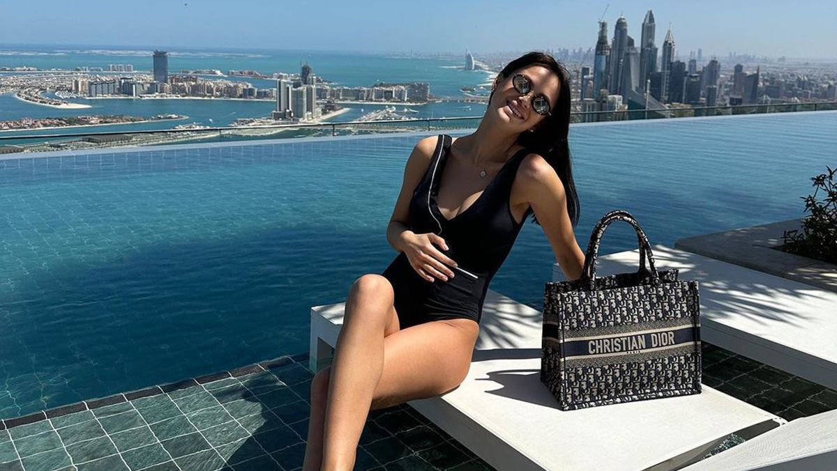 Стильні купальники на літо 2023 Стильні купальники на літо 2023