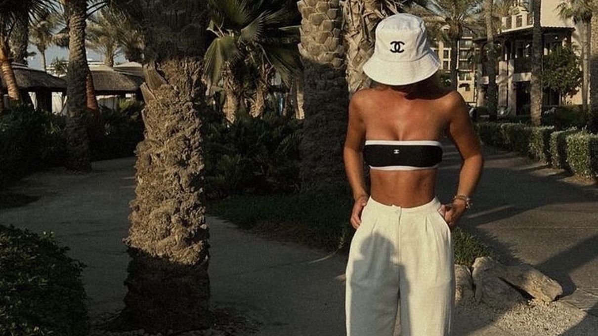 Стильные образы с белыми брюками на лето Стильные образы с белыми брюками на лето