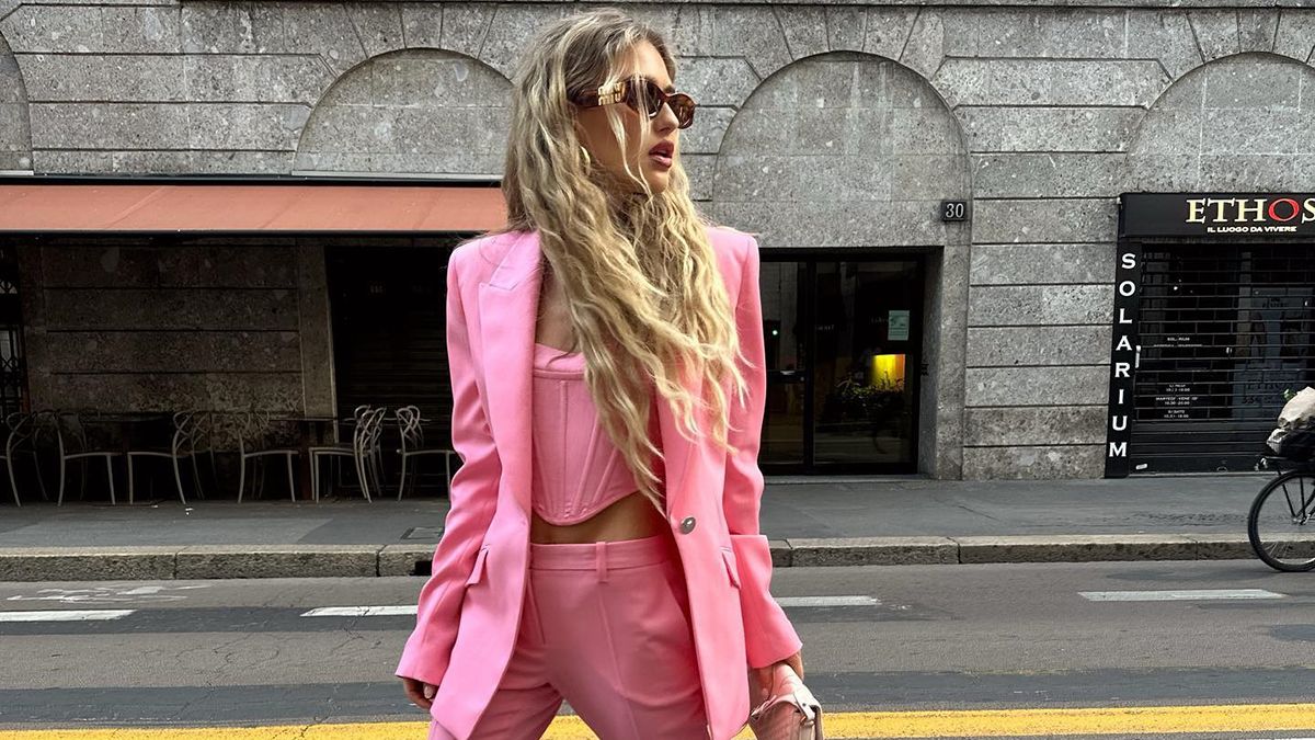 Стильные монохромные образы от инфлюэнсеров Стильные монохромные образы от инфлюэнсеров