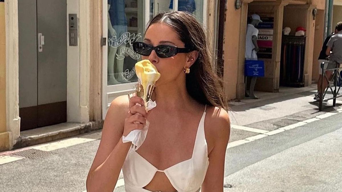 Стильні сукні на літо 2023 Стильні сукні на літо 2023