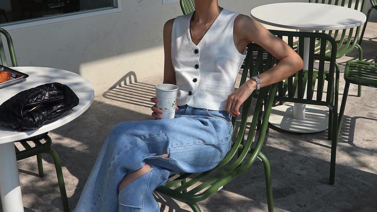 Жилетка стала трендом лета 2023 года Жилетка стала трендом лета 2023 года