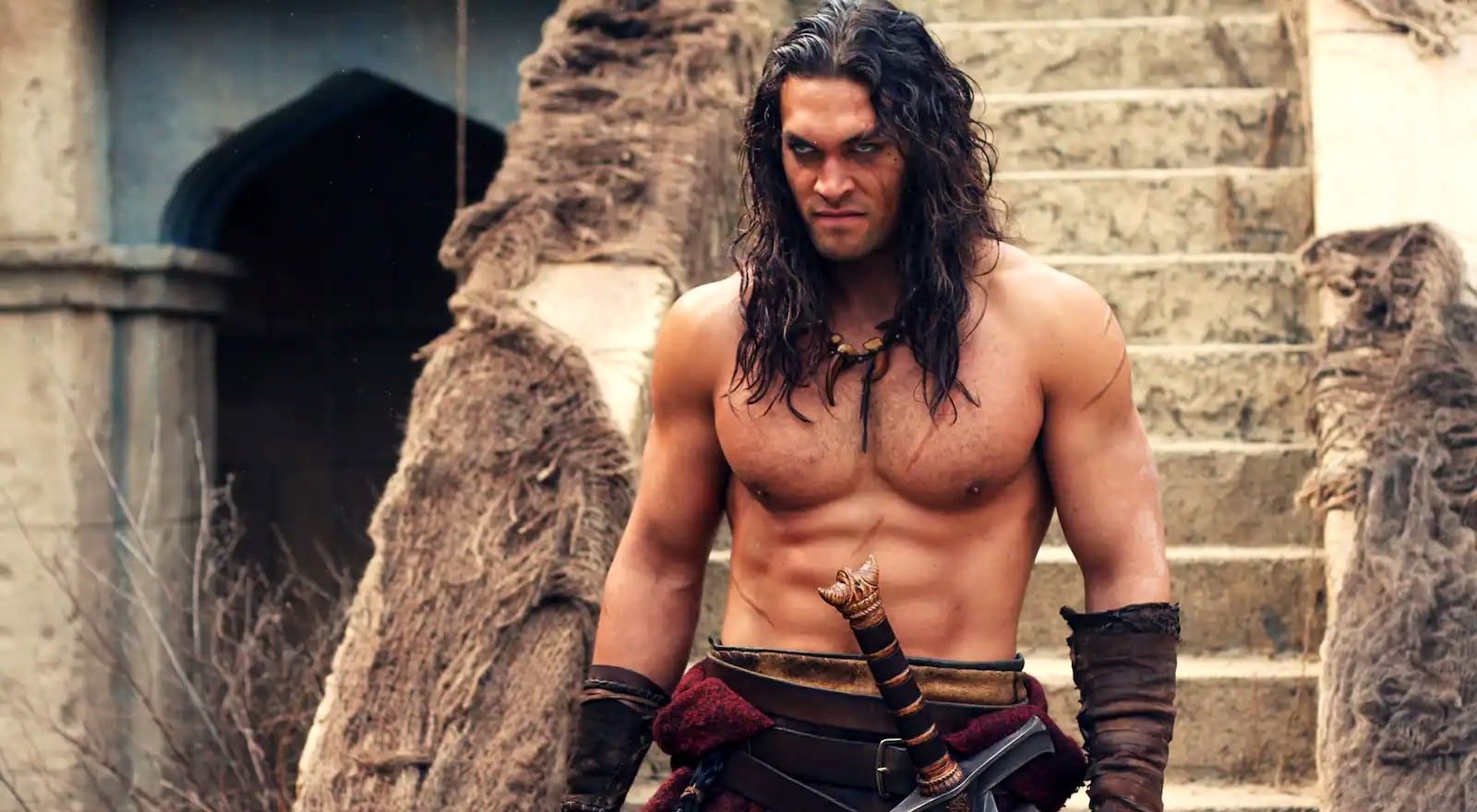 Джейсон Момоа у більшості фільмів грає брутальних і грубих чоловіків Джейсон Момоа у більшості фільмів грає брутальних і грубих чоловіків