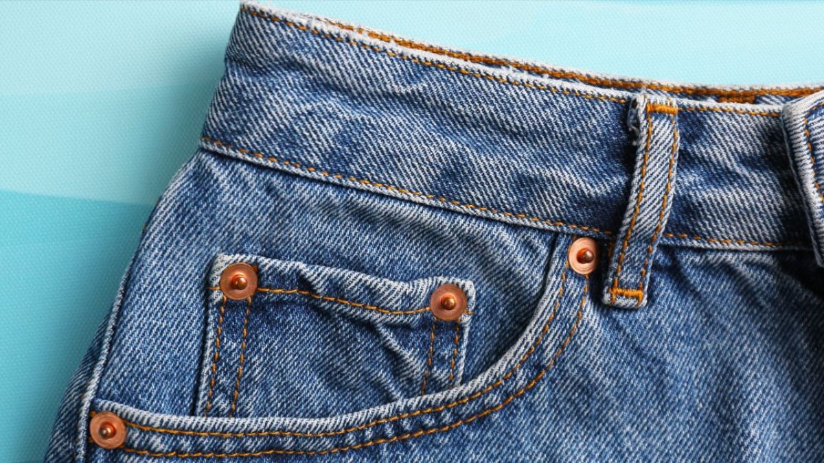 Навіщо маленька кишенька на  джинсах