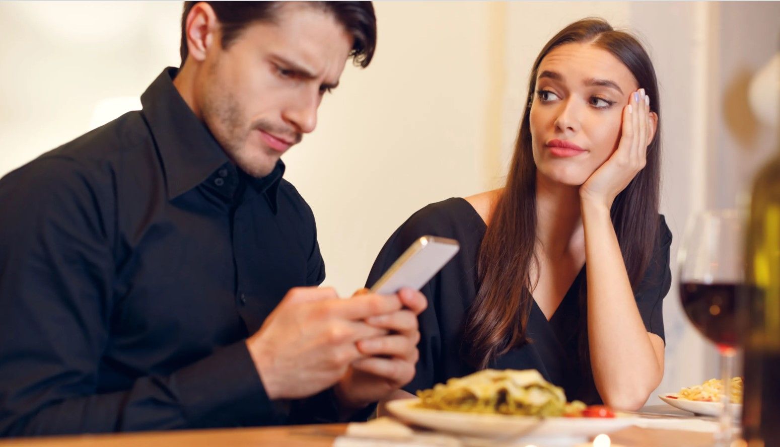 Фабінг може стати причиною кризи у стосунках Фабінг може стати причиною кризи у стосунках