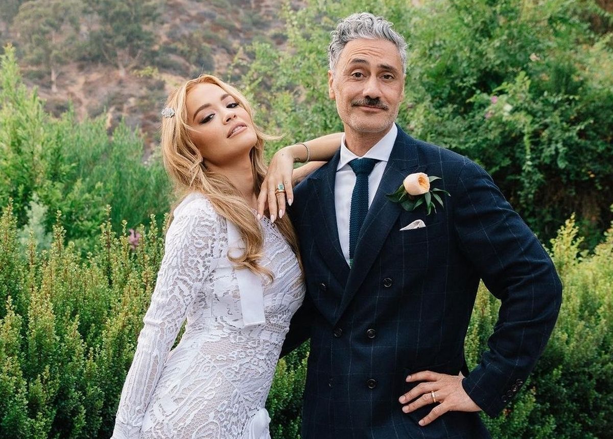 Рита Ора и Тайка Вайтити отметили первую годовщину брака Рита Ора и Тайка Вайтити отметили первую годовщину брака