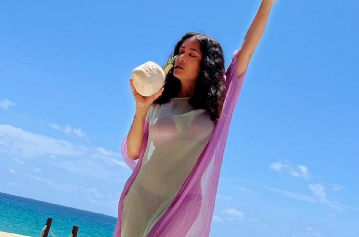 Сальма Гаєк вражає спокусливим світлинами з відпочинку Сальма Гаєк вражає спокусливим світлинами з відпочинку