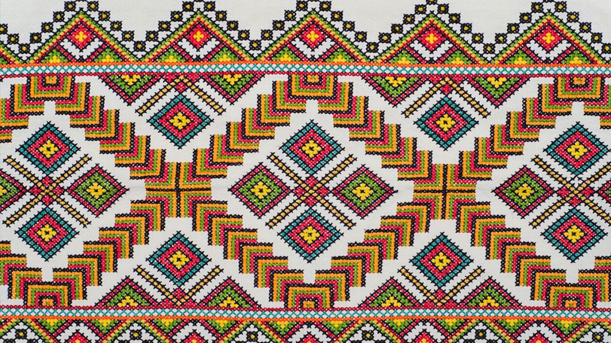 Закодовані імена в українській вишиванці Закодовані імена в українській вишиванці