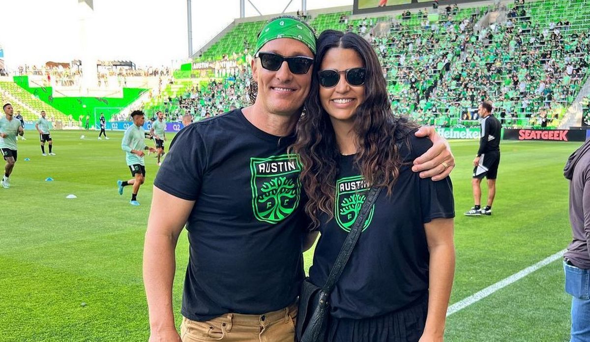 Меттью Мак-Конагей разом з дружиною-моделлю Камілою Алвес Меттью Мак-Конагей разом з дружиною-моделлю Камілою Алвес