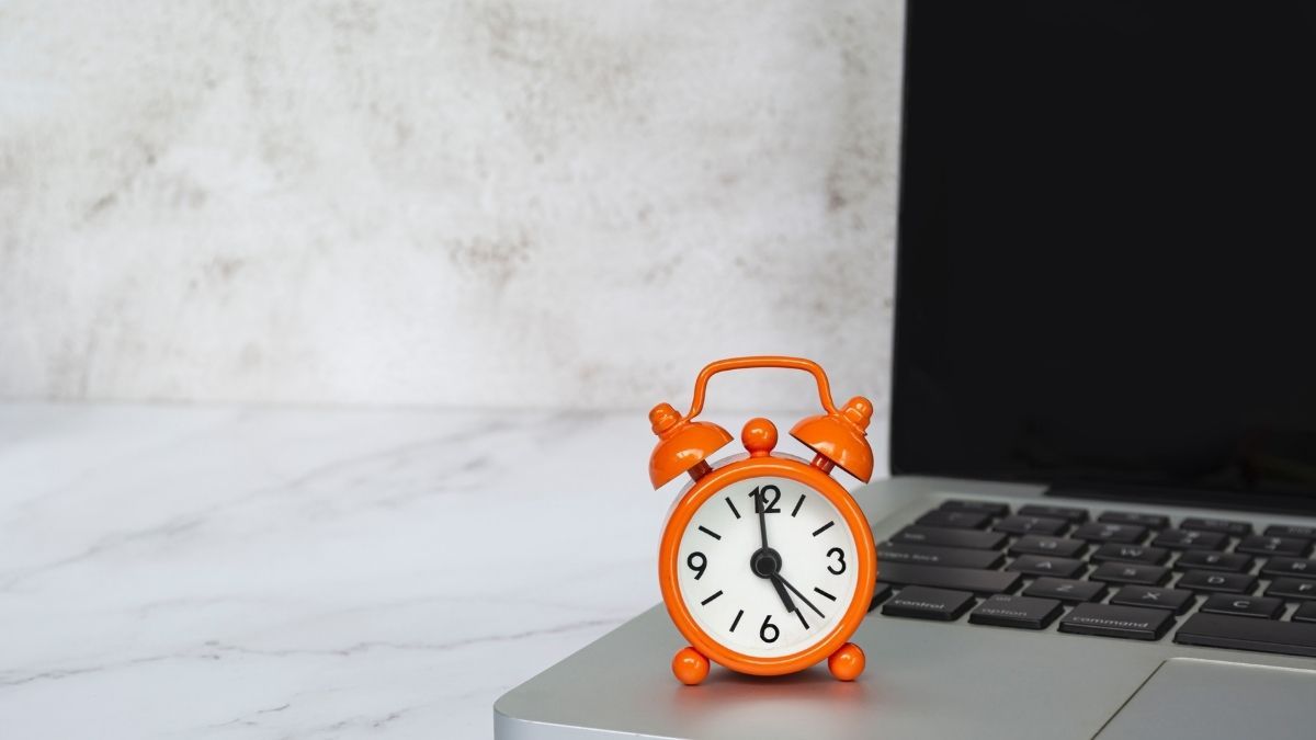 Когда в Украине переводят часы на зимнее время Когда в Украине переводят часы на зимнее время