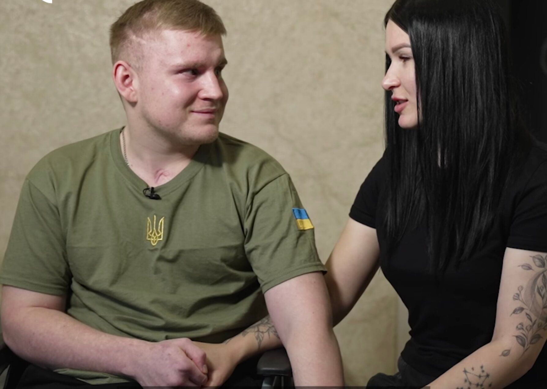 Військовий освідчився коханій щойно знову навчився говорити Військовий освідчився коханій щойно знову навчився говорити