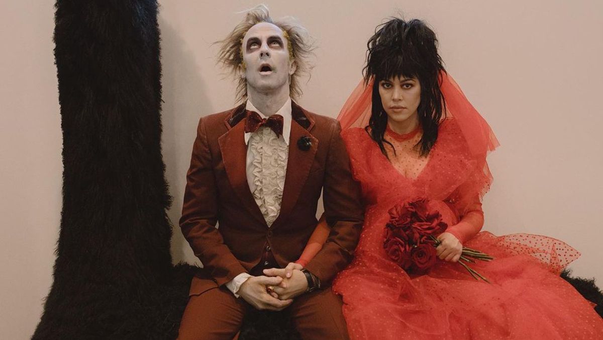 Як зірки перевтілилися на Геловін у 2023 році Як зірки перевтілилися на Геловін у 2023 році