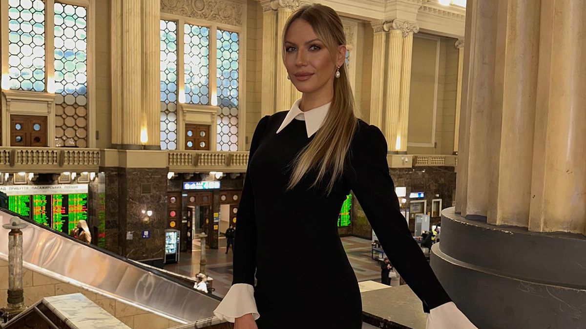 Святковий образ Лесі Нікітюк Святковий образ Лесі Нікітюк