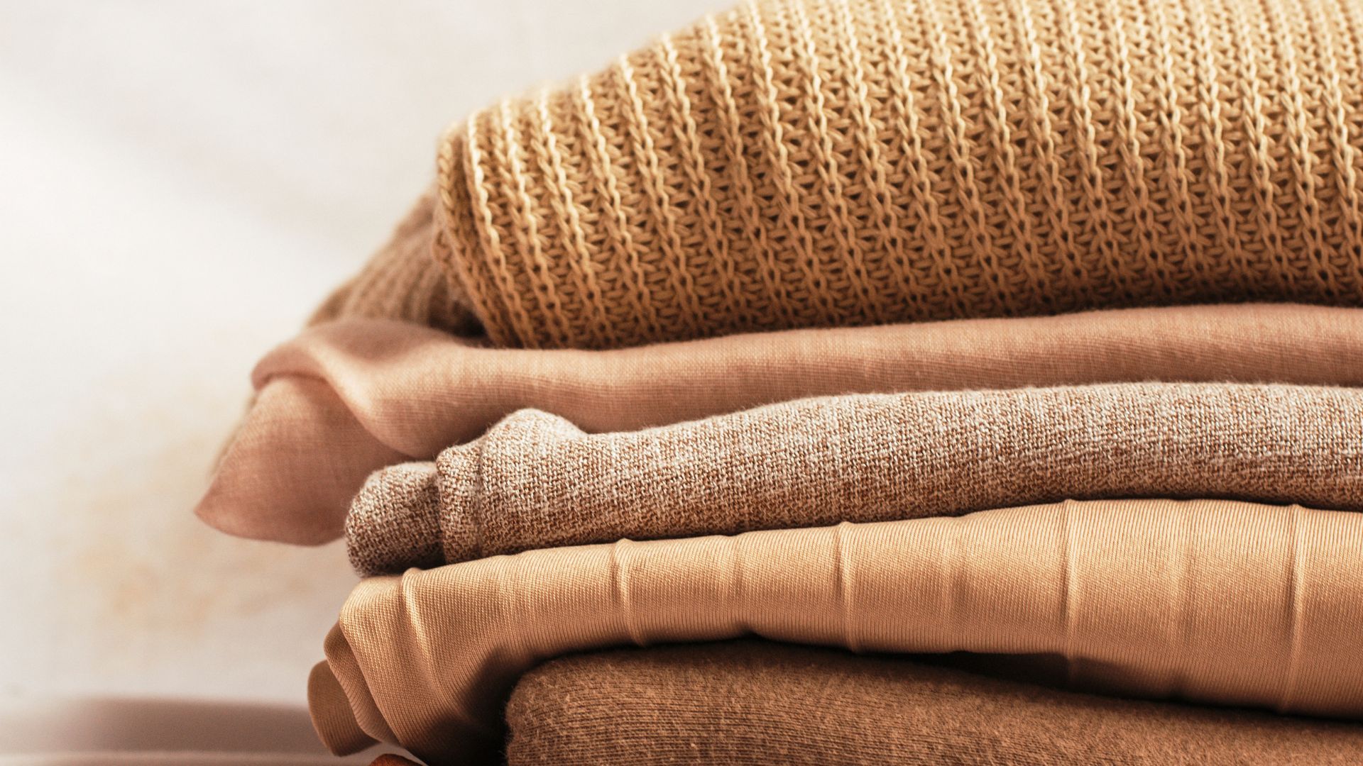 Яке вбрання варто купити для зимового сезону Яке вбрання варто купити для зимового сезону