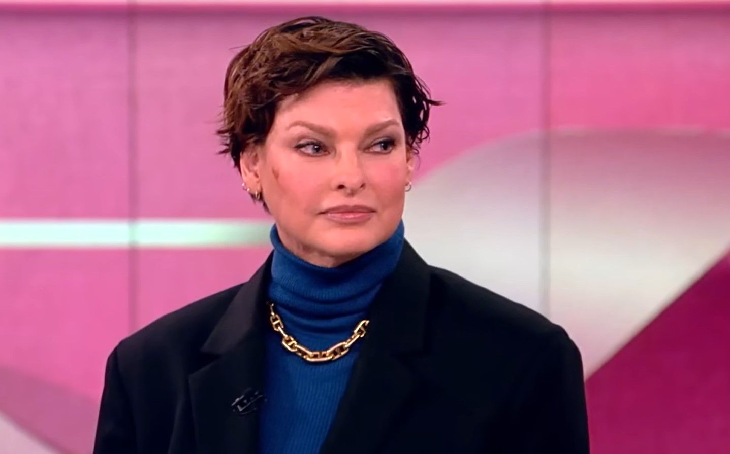 Лінда Євангеліста відверто заявила про готовність до стсосунків Лінда Євангеліста відверто заявила про готовність до стсосунків