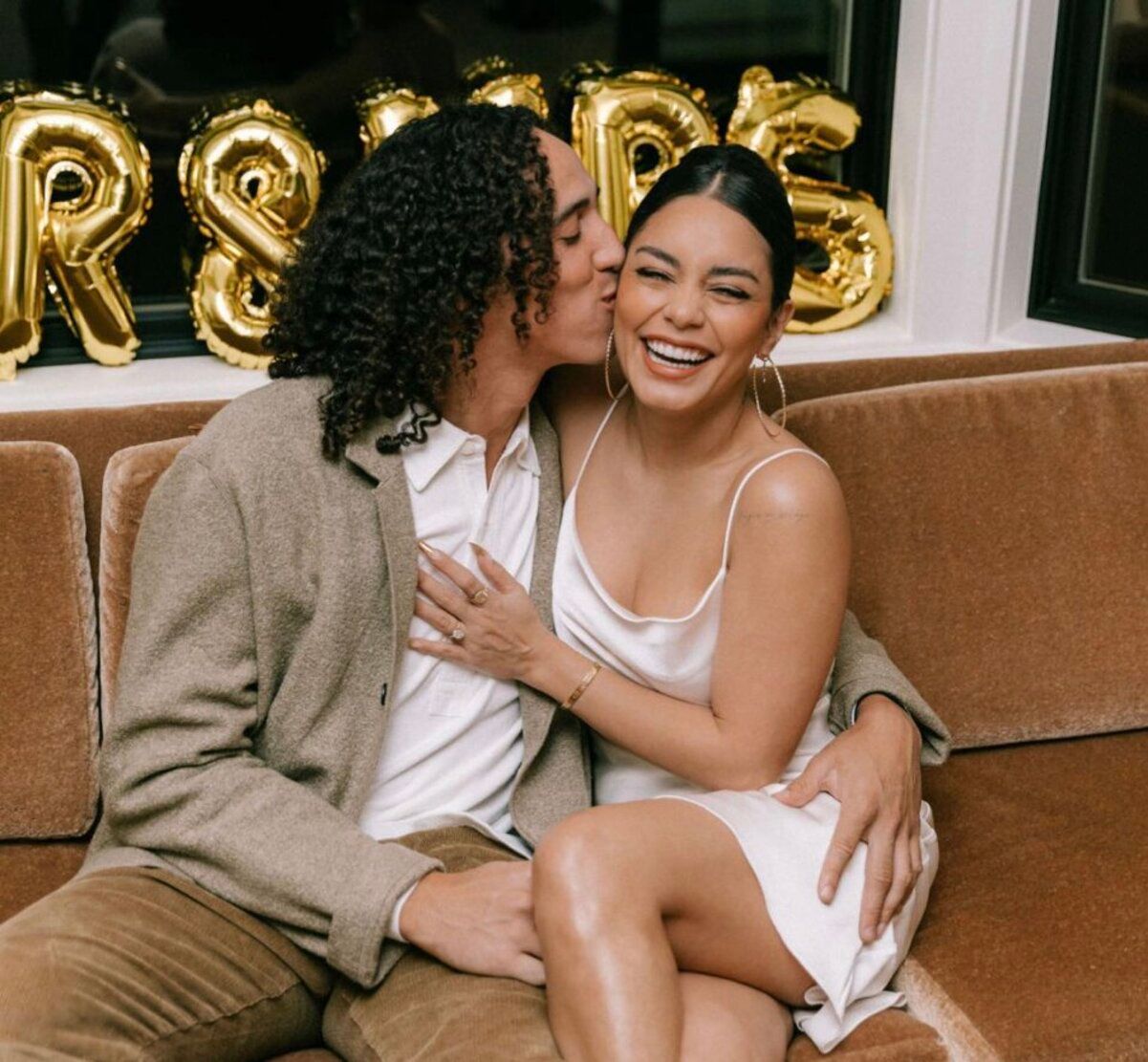 Ванесса Хадженс вышла замуж - тайная свадьба состоялась в Мексике - фото Ванесса Хадженс вышла замуж - тайная свадьба состоялась в Мексике - фото