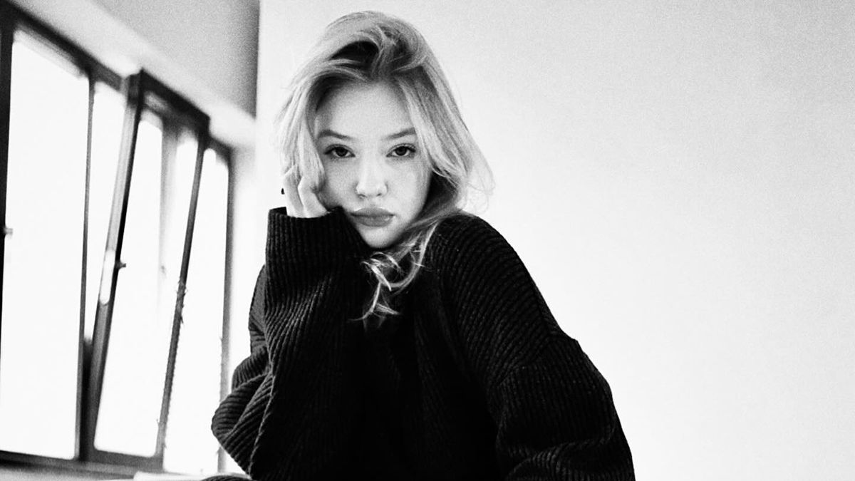 Милый образ дочери Евгения Кошевого Милый образ дочери Евгения Кошевого