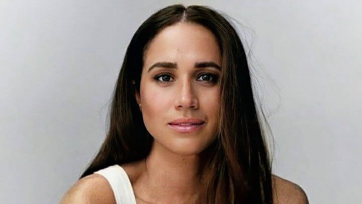 Меган Маркл приміряла різдвяну сукню Меган Маркл приміряла різдвяну сукню