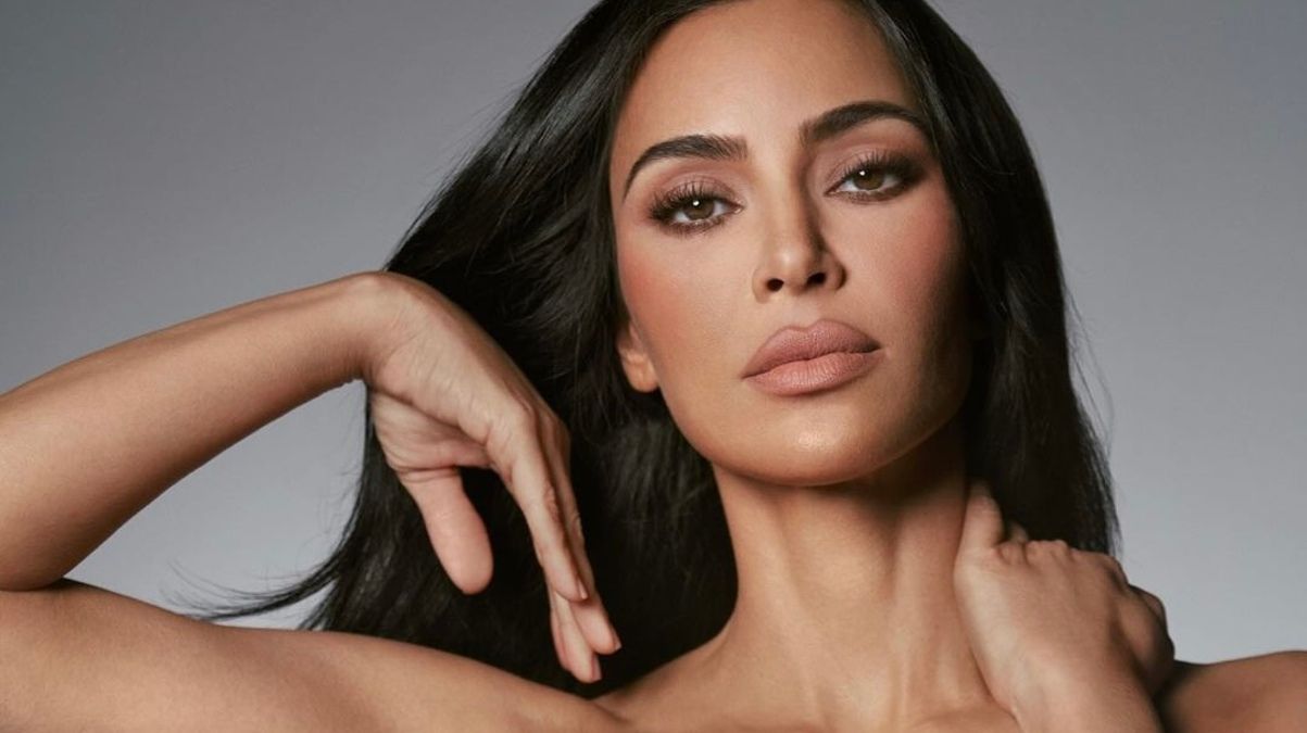 Из розовых леденцов: ко Дню влюбленных Ким Кардашьян выпустила съедобное белье - Fashion Из розовых леденцов: ко Дню влюбленных Ким Кардашьян выпустила съедобное белье - Fashion