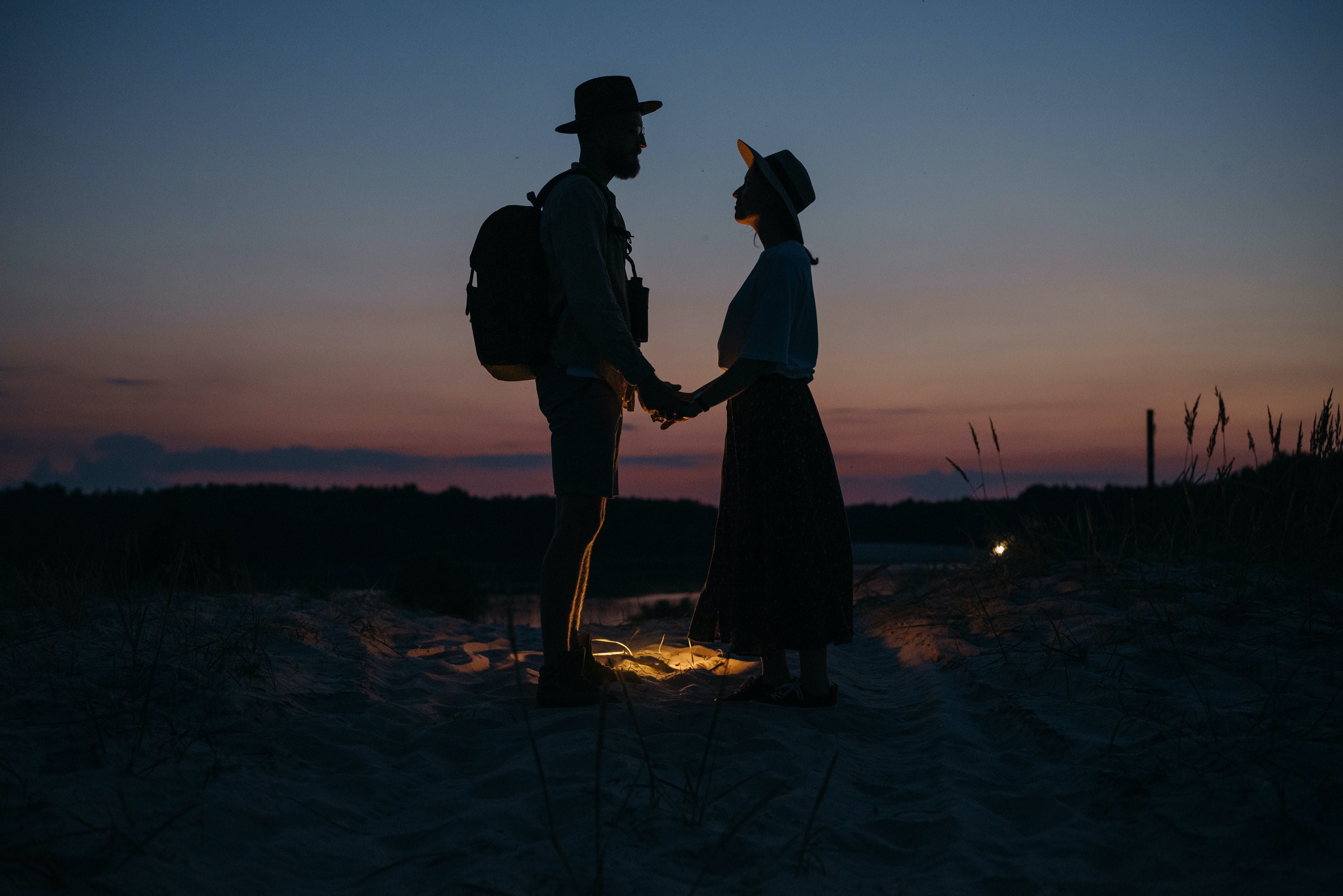 Мужчина инсценировал собственную смерть, чтобы быть с младшей женщиной Мужчина инсценировал собственную смерть, чтобы быть с младшей женщиной