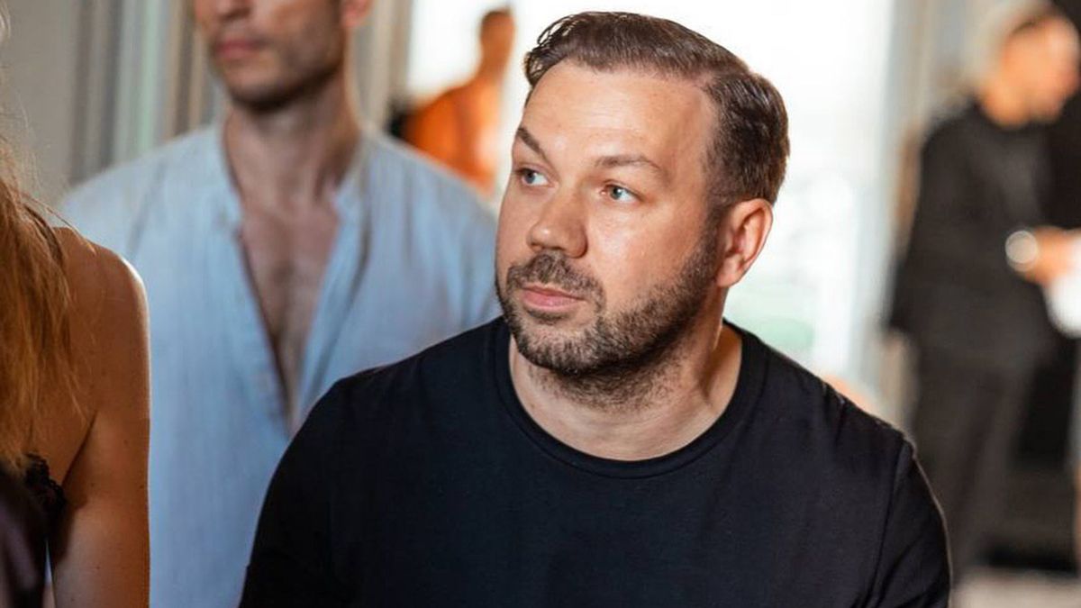 Андре Тан рассказал об актуальных нарядах зимы 2024 года Андре Тан рассказал об актуальных нарядах зимы 2024 года