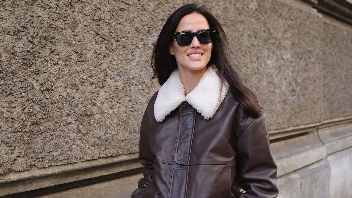 Алекс Рів'єр одягнула дублянку від українського бренду Алекс Рів'єр одягнула дублянку від українського бренду